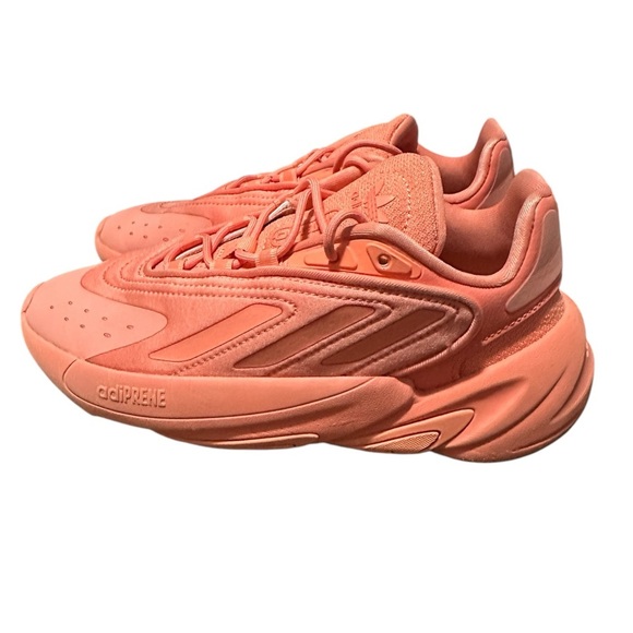 Adidas Ozelia Size 4 color Semi Coral Fusion - Picture 2 of 5